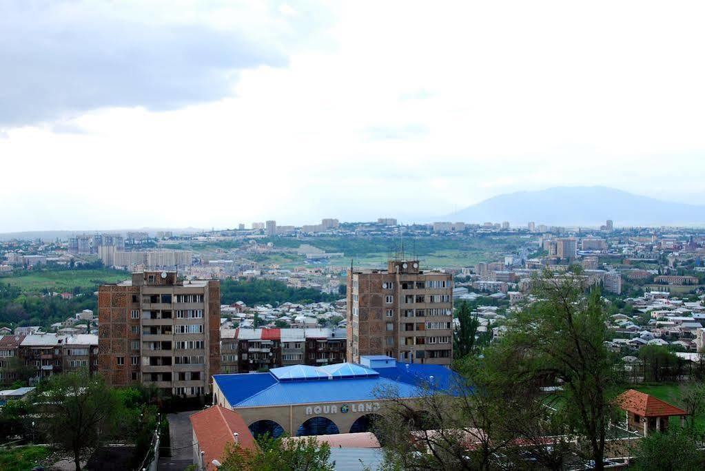 Armenia Hostel エレバン エクステリア 写真