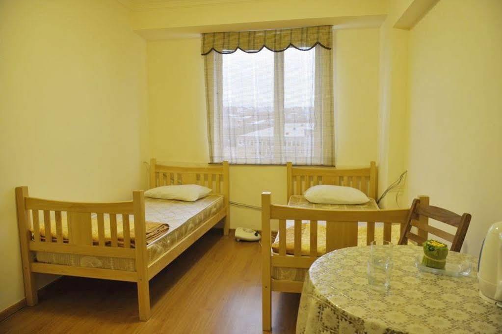 Armenia Hostel エレバン エクステリア 写真